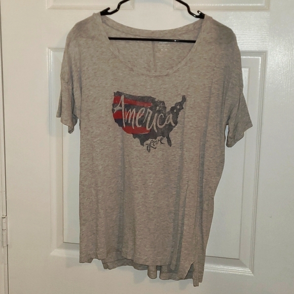 Old Navy Womens Boyfriend Light Heathered Gray Patriotic America Love Shirt Med - Picture 1 of 8
